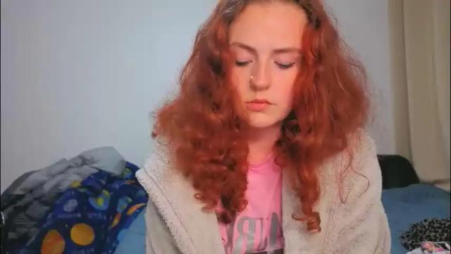 Image 3 of emliyjamesmjb Stream on Chaturbate on 1 day ago