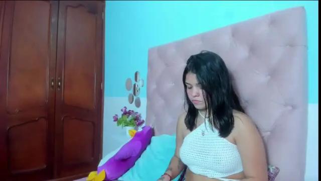 Image 12 of emma__boo_ Stream on Chaturbate on 3 months ago
