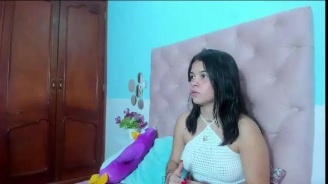 Image 6 of emma__boo_ Stream on Chaturbate on 3 months ago