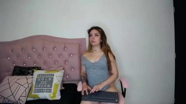 Image 7 of emma__c Stream on Chaturbate on 23 months ago