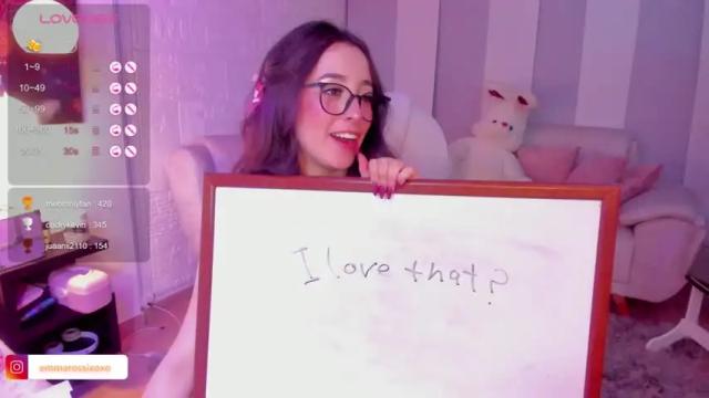 Image 7 of emma__rossi Stream on Chaturbate on 23 months ago