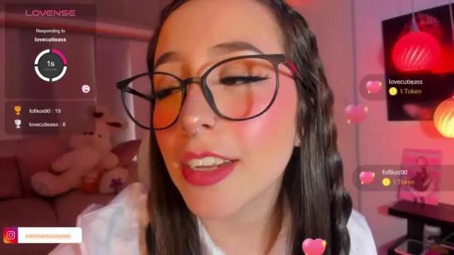 Image 3 of emma__rossi Stream on Chaturbate on 23 months ago