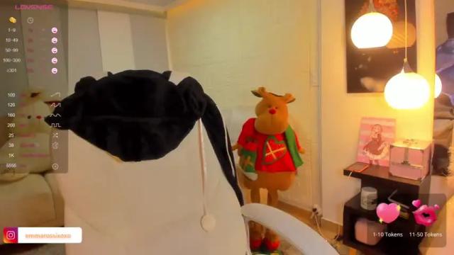 Image 11 of emma__rossi Stream on Chaturbate on 23 months ago