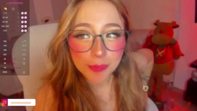 Image 3 of emma__rossi Stream on Chaturbate on 22 months ago
