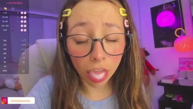 Image 7 of emma__rossi Stream on Chaturbate on 22 months ago