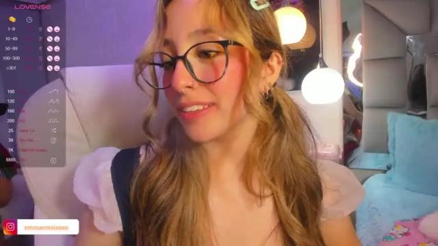 Image 7 of emma__rossi Stream on Chaturbate on 22 months ago