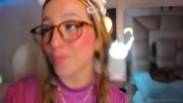 Image 6 of emma__rossi Stream on Chaturbate on 21 months ago