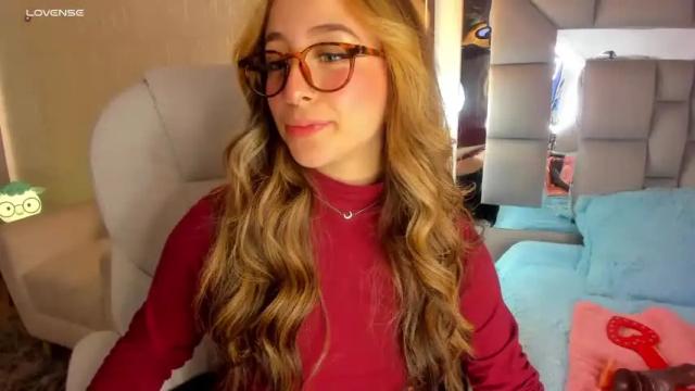 Thumbnail 3, emma__rossi's Stream at Chaturbate, 21 months ago