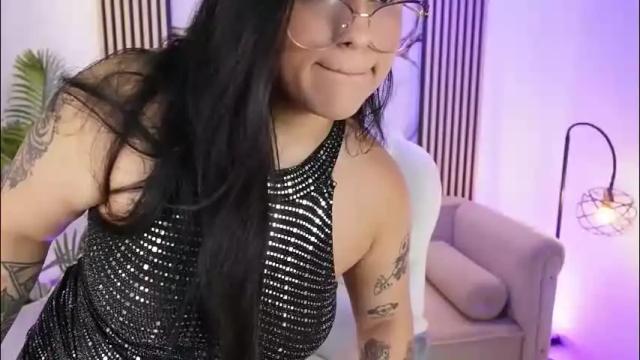 Image 6 of emma__walkerr_ Stream on Chaturbate on 23 days ago