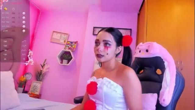 Image 6 of emma_anturin Stream on Chaturbate on 4 days ago