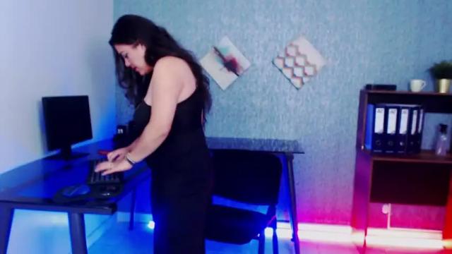 Image 10 of emma_baily_ Stream on Chaturbate on 19 months ago