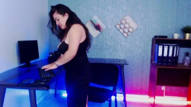 Image 8 of emma_baily_ Stream on Chaturbate on 19 months ago