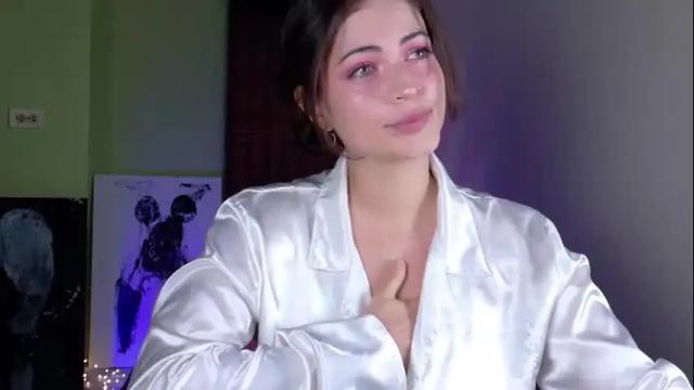 Image 3 of emma_blanco Stream on Chaturbate on 1 month ago