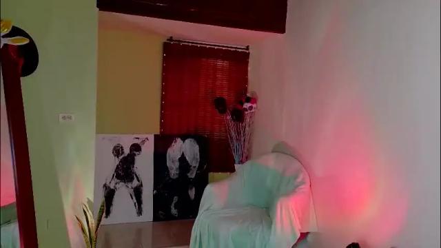 Image 10 of emma_blanco Stream on Chaturbate on 1 month ago