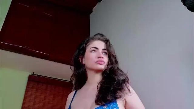 Image 12 of emma_blanco Stream on Chaturbate on 1 month ago