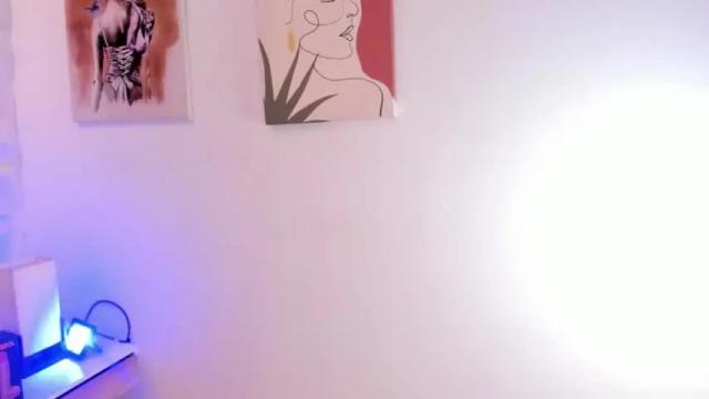 Image 4 of emma_brooks1 Stream on Chaturbate on 10 months ago