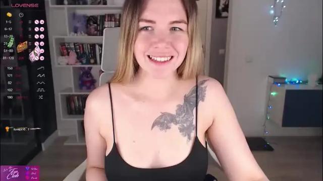 Image 12 of emma_bryan Stream on Chaturbate on 2 months ago