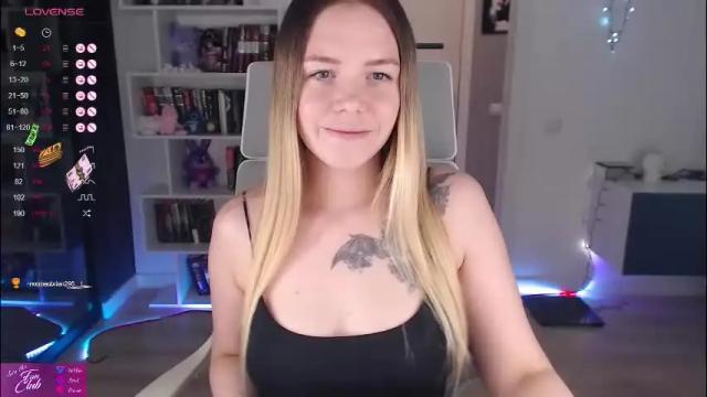 Image 8 of emma_bryan Stream on Chaturbate on 1 month ago