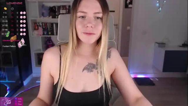 Image 3 of emma_bryan Stream on Chaturbate on 1 month ago
