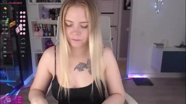 Image 11 of emma_bryan Stream on Chaturbate on 1 month ago