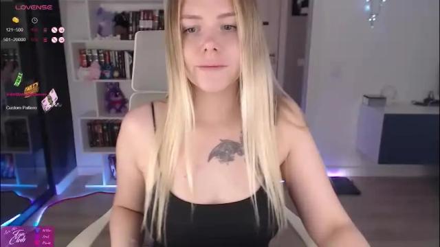Image 4 of emma_bryan Stream on Chaturbate on 1 month ago