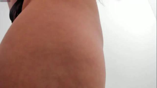 Image 11 of emma_castilloo Stream on Chaturbate on 24 days ago