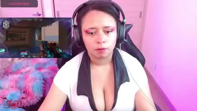 Image 4 of emma_chan19 Stream on Chaturbate on 13 months ago
