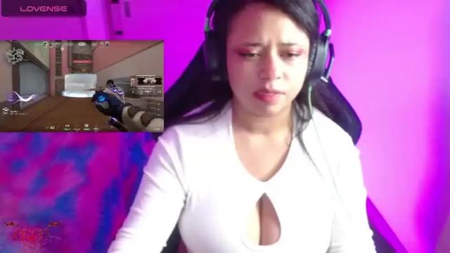 Image 8 of emma_chan19 Stream on Chaturbate on 13 months ago
