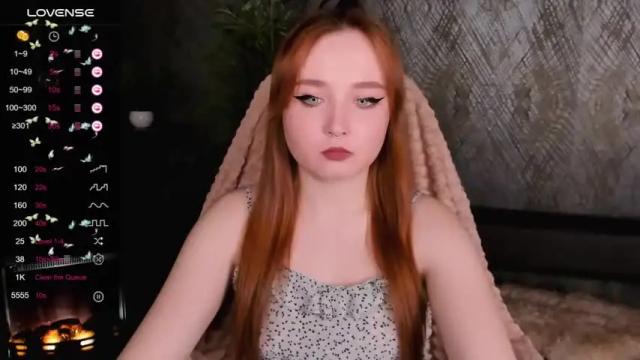 Image 2 of emma_chery Stream on Chaturbate on 14 months ago