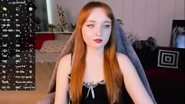 Image 2 of emma_chery Stream on Chaturbate on 2 months ago