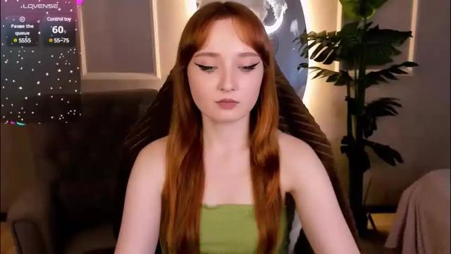 Image 8 of emma_chery Stream on Chaturbate on 2 months ago