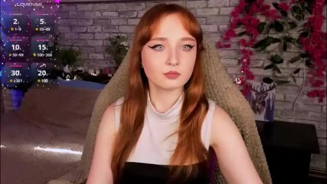 Image 12 of emma_chery Stream on Chaturbate on 2 months ago