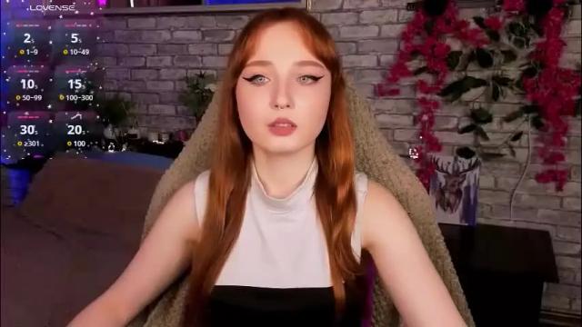 Image 2 of emma_chery Stream on Chaturbate on 2 months ago