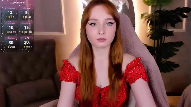 Image 2 of emma_chery Stream on Chaturbate on 2 months ago