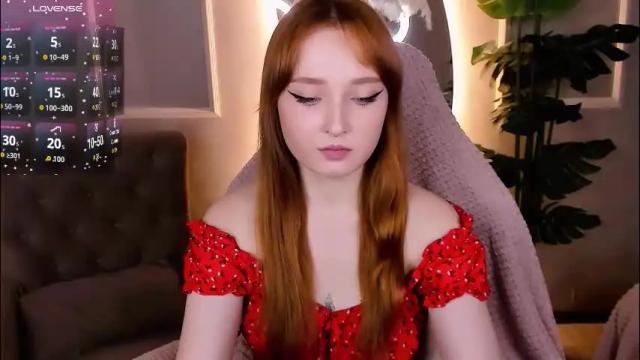 Image 3 of emma_chery Stream on Chaturbate on 2 months ago