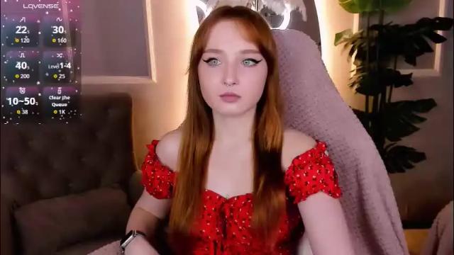 Image 4 of emma_chery Stream on Chaturbate on 2 months ago