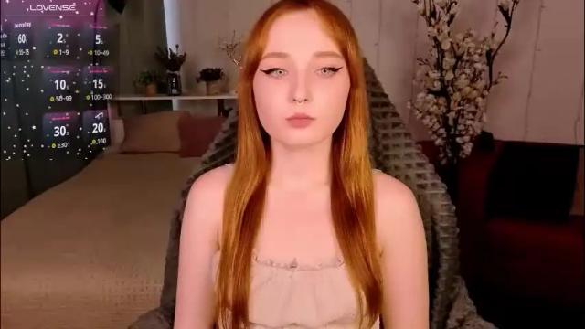 Image 2 of emma_chery Stream on Chaturbate on 2 months ago