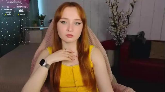Image 3 of emma_chery Stream on Chaturbate on 1 month ago