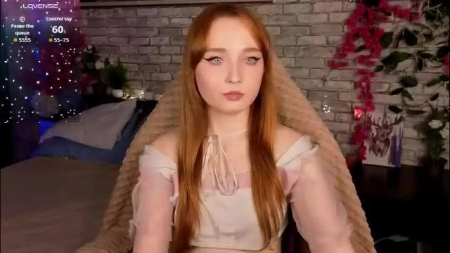 Image 11 of emma_chery Stream on Chaturbate on 1 month ago