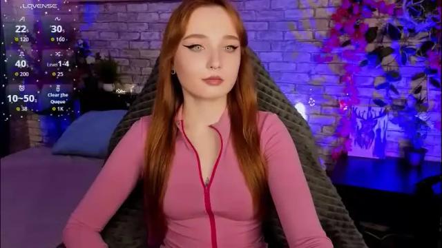 Image 12 of emma_chery Stream on Chaturbate on 1 month ago