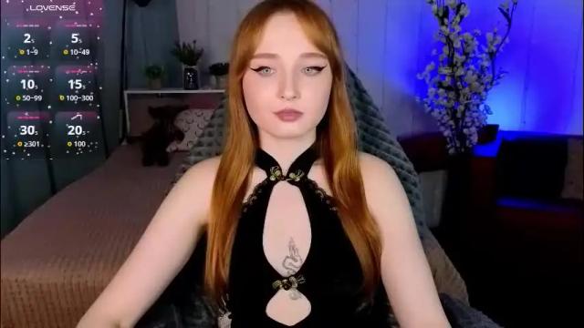 Image 4 of emma_chery Stream on Chaturbate on 29 days ago