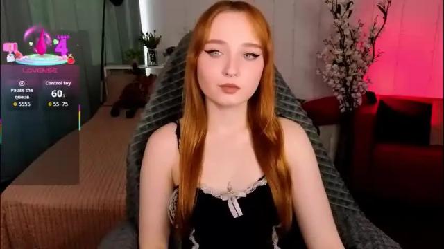 Image 4 of emma_chery Stream on Chaturbate on 21 days ago