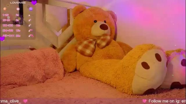 Image 3 of emma_clive Stream on Chaturbate on 2 months ago