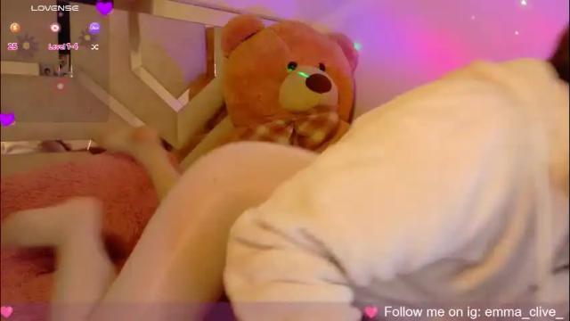 Image 8 of emma_clive Stream on Chaturbate on 2 months ago