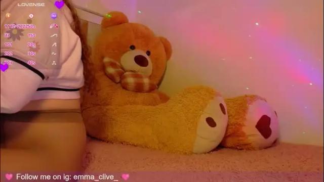 Image 11 of emma_clive Stream on Chaturbate on 2 months ago