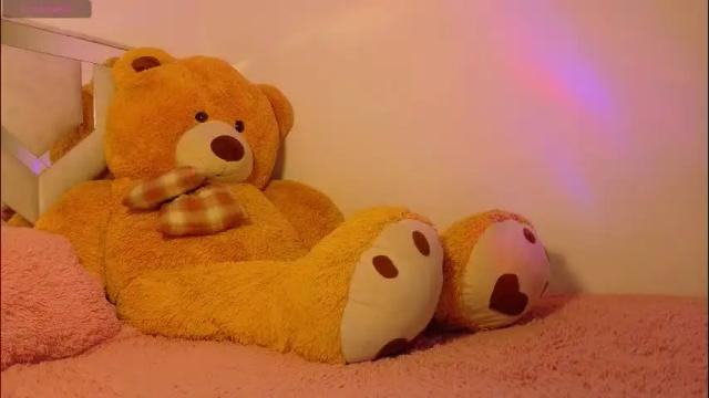 Thumbnail 3, emma_clive's Stream at Chaturbate, 1 month ago
