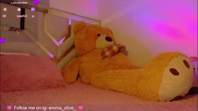 Image 2 of emma_clive Stream on Chaturbate on 1 month ago