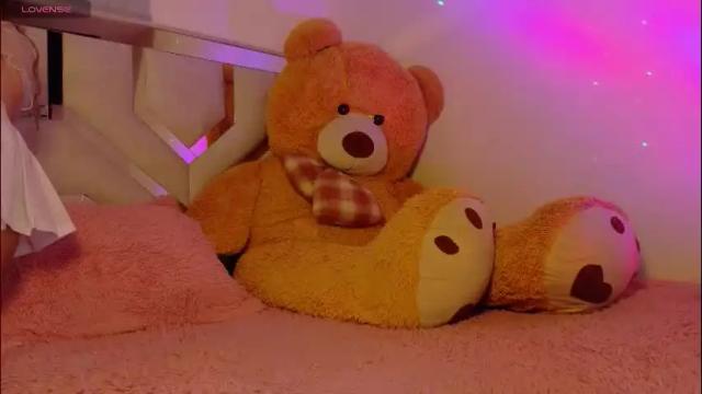 Thumbnail 1, emma_clive's Stream at Chaturbate, 1 month ago