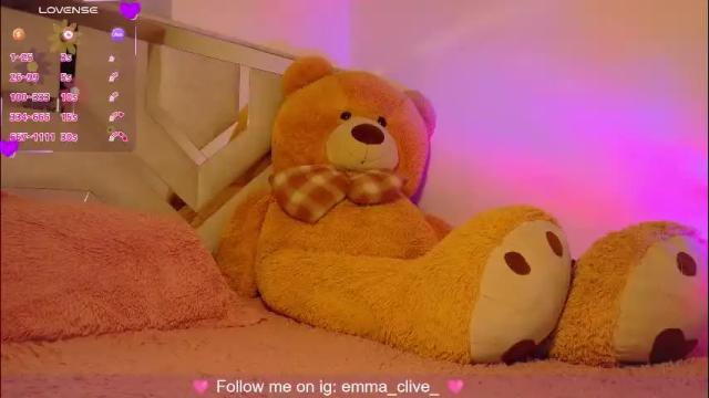 Image 3 of emma_clive Stream on Chaturbate on 22 days ago