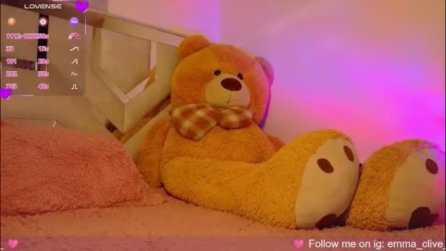 Image 4 of emma_clive Stream on Chaturbate on 22 days ago